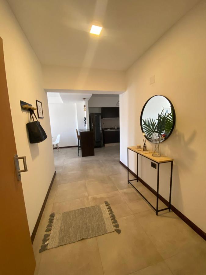 Hermoso Departamento Centrico Con Estacionamiento * Parana